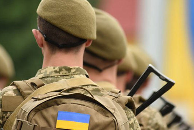 Чрезвычайное положение в Украине: что это?